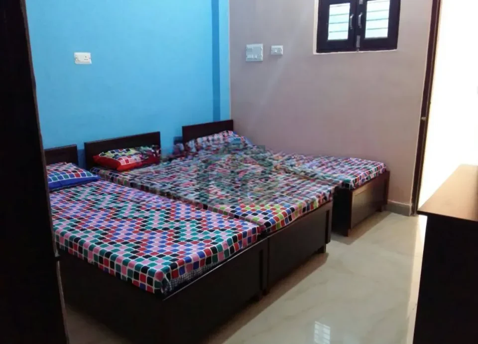 Glorious PG in Sector 63 A, Noida — property photo 2
