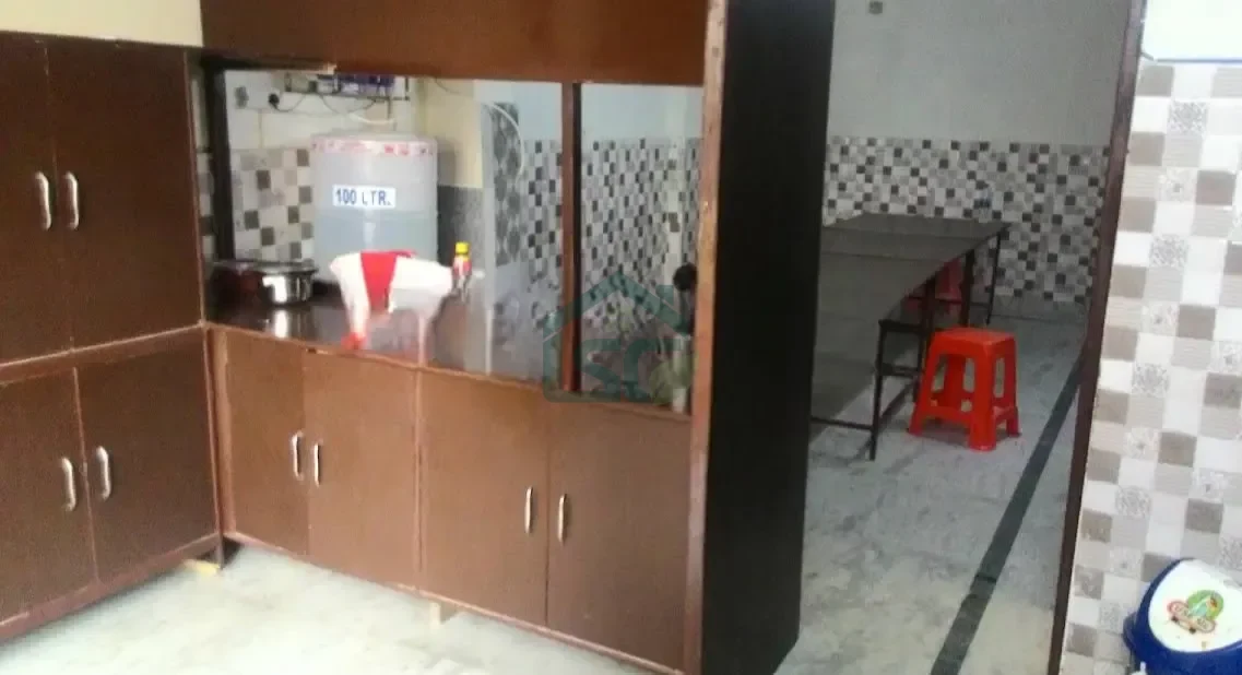 Glorious PG in Sector 63 A, Noida — property photo 1