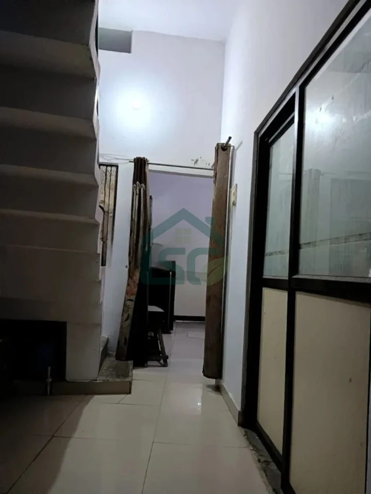 At Ahuja PG For Girls, Sneh nagar, Lucknow