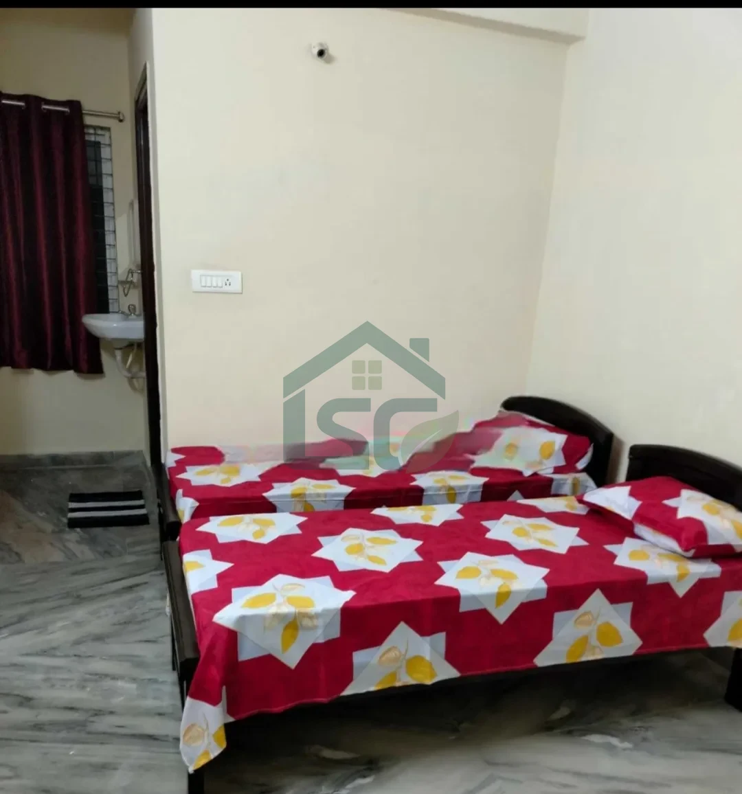 At Blue Moon Executive Women'S Hostel, Gowlidoddy, Hyderabad