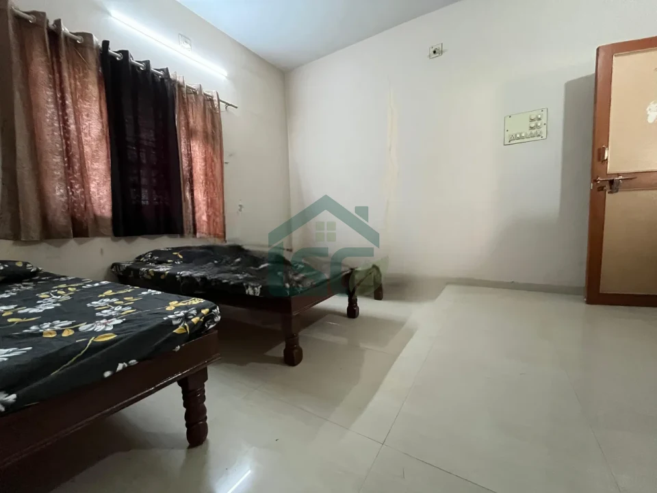 Photo 5 of Om Shiv PG And Hostel, Alkapuri, Vadodara