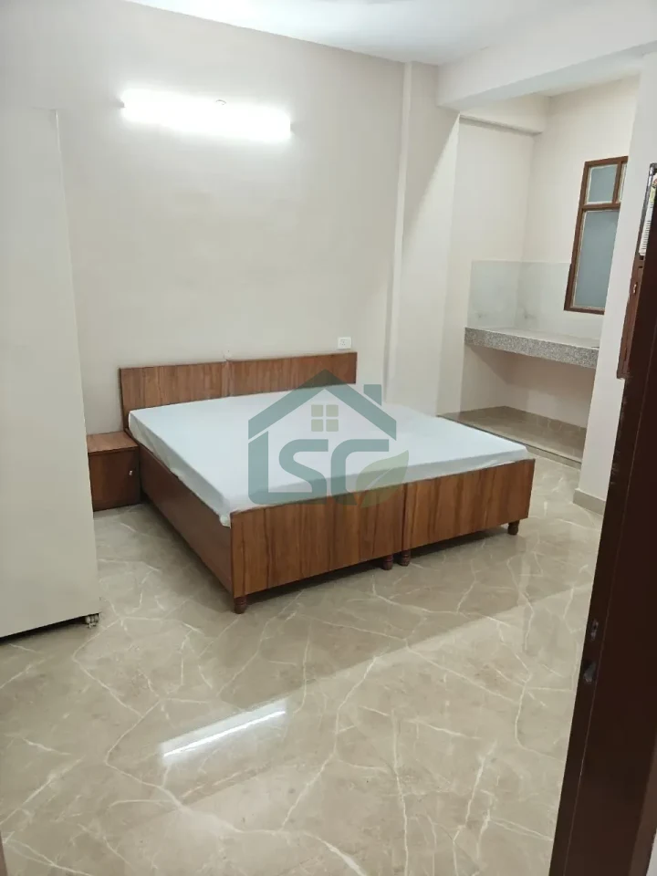 Krishna PG for boys in Indra Vikas Colony, Delhi — property photo 1