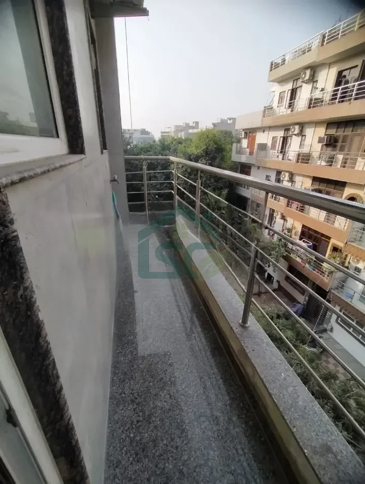 Sushant Lok in Sector 43, Gurugram — property photo 3