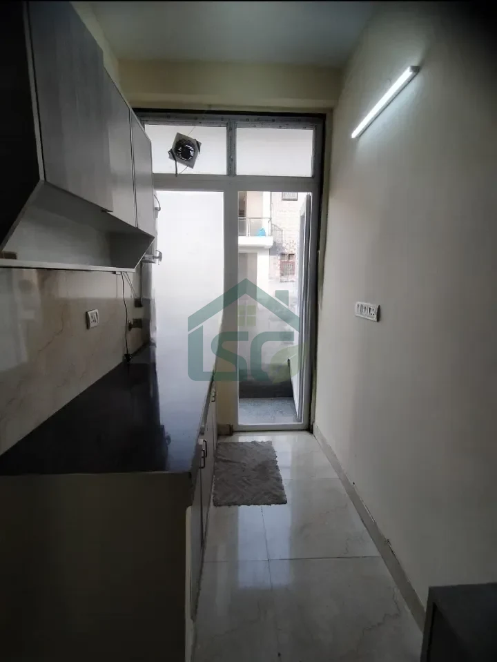 Sushant Lok in Sector 43, Gurugram — property photo 2