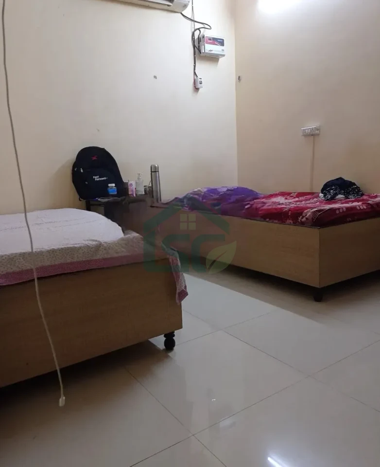 Bhagat PG Rooms in Shadipur, Delhi — property photo 4