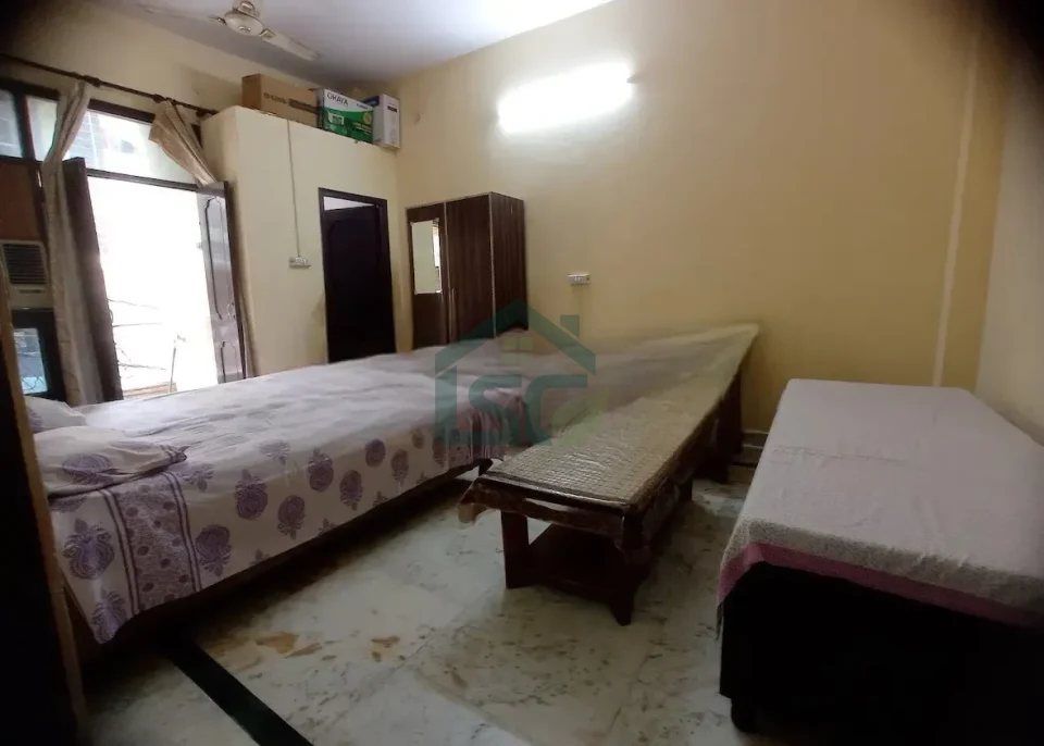 Bhagat PG Rooms in Shadipur, Delhi — property photo 3