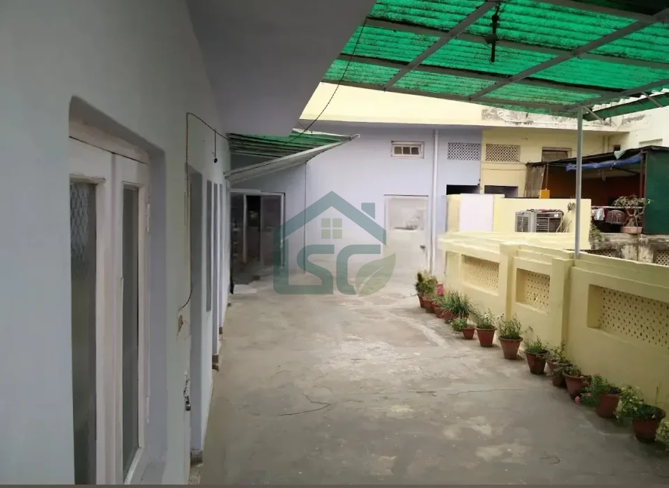 Decant Paying Guest in Karol Bagh, Delhi — property photo 5
