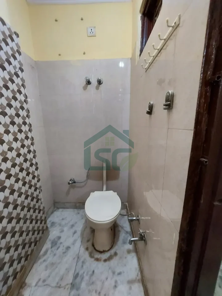 Prisha Girls PG in Shahdara, Delhi — property photo 1