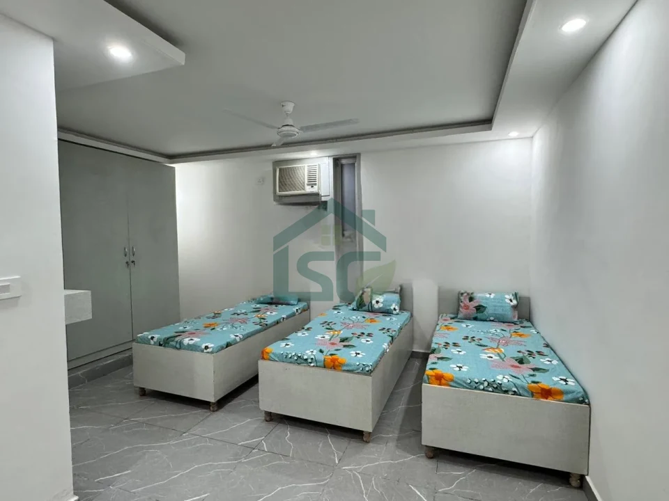 Photo 4 of Tyagi PG, Sector 64, Gurgaon