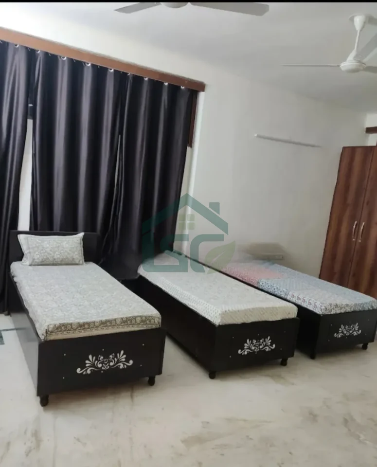 Vineet PG Services in Kalkaji, Delhi — property photo 2