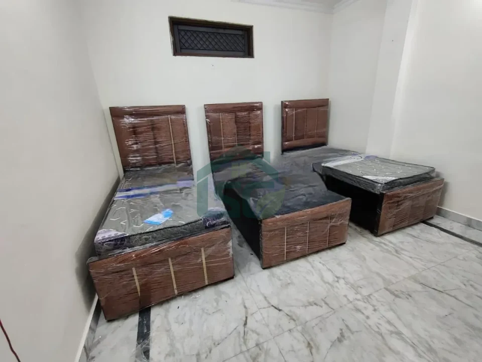 Lucky Girls And Boys PG in Lado Sarai, Delhi — property photo 3