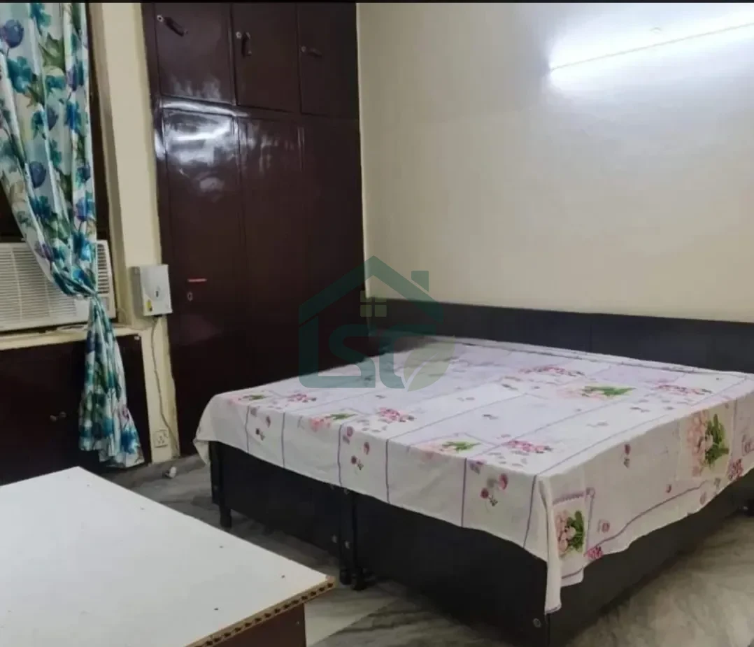 Aalia Girls PG in Sector 27, Noida — property photo 1