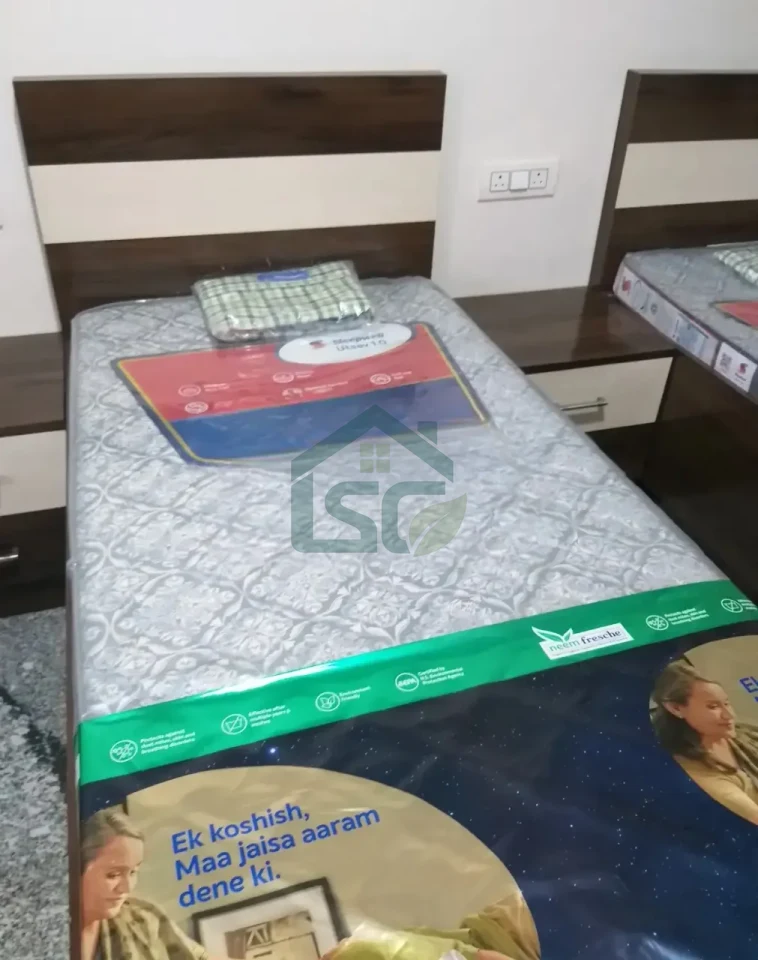 Grand 81 Girls PG in Ashok Vihar, Delhi — property photo 3
