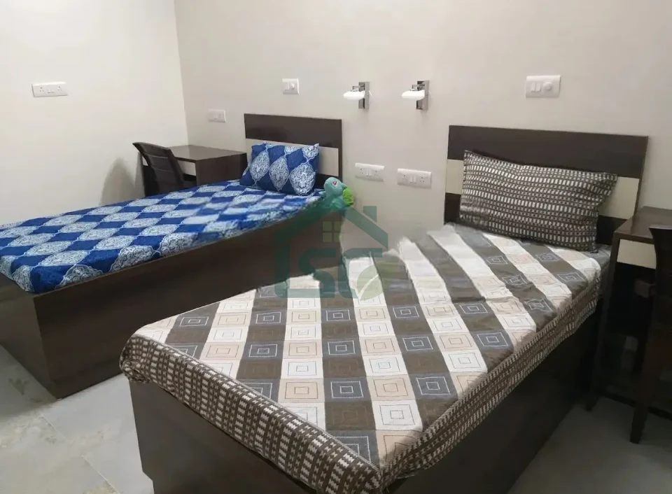 Grand 81 Girls PG in Ashok Vihar, Delhi — property photo 2