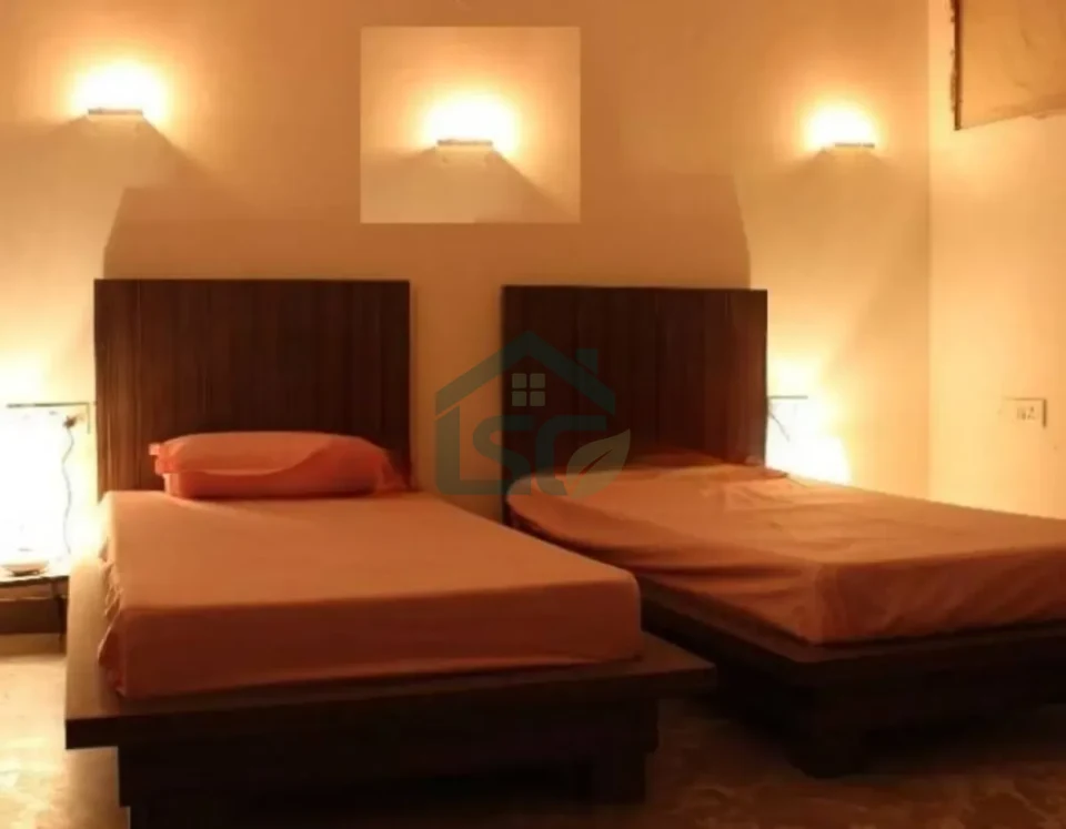 MR Singh Girls PG in Sector 43, Gurugram — property photo 3
