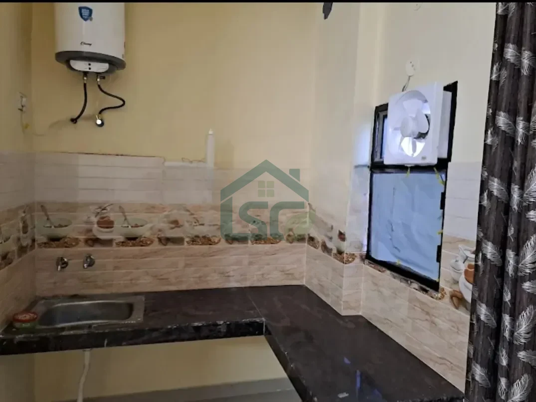 Singh PG in Wazirabad in Sector 52, Gurugram — property photo 1