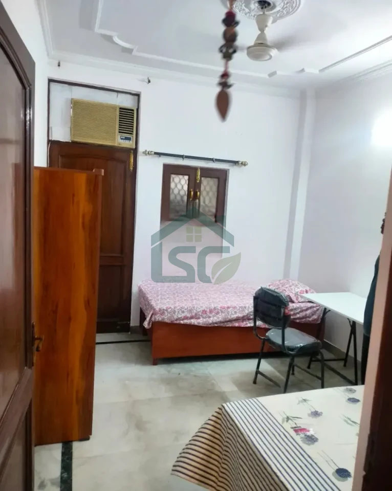 Einstein's Accommodation in Vikaspuri, Delhi — property photo 4