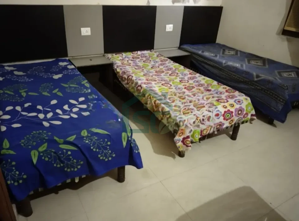 Anand PG For Girls in Nawada, Delhi — property photo 5