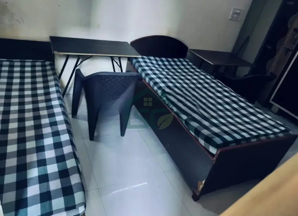 Anand PG For Girls in Nawada, Delhi — property photo 1