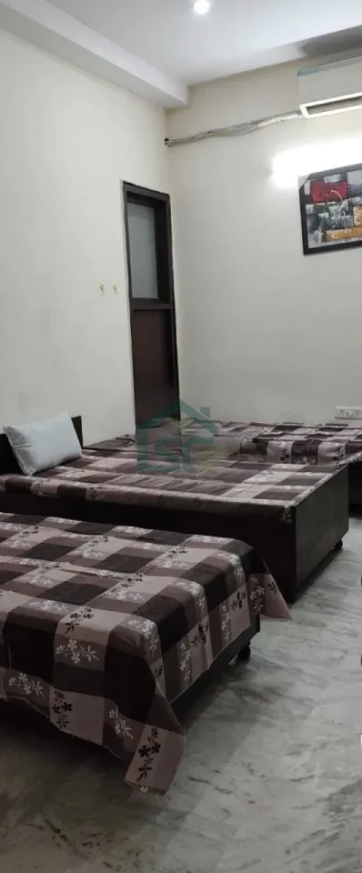Chauhan Girls PG in DLF Phase IV, Gurugram — property photo 3