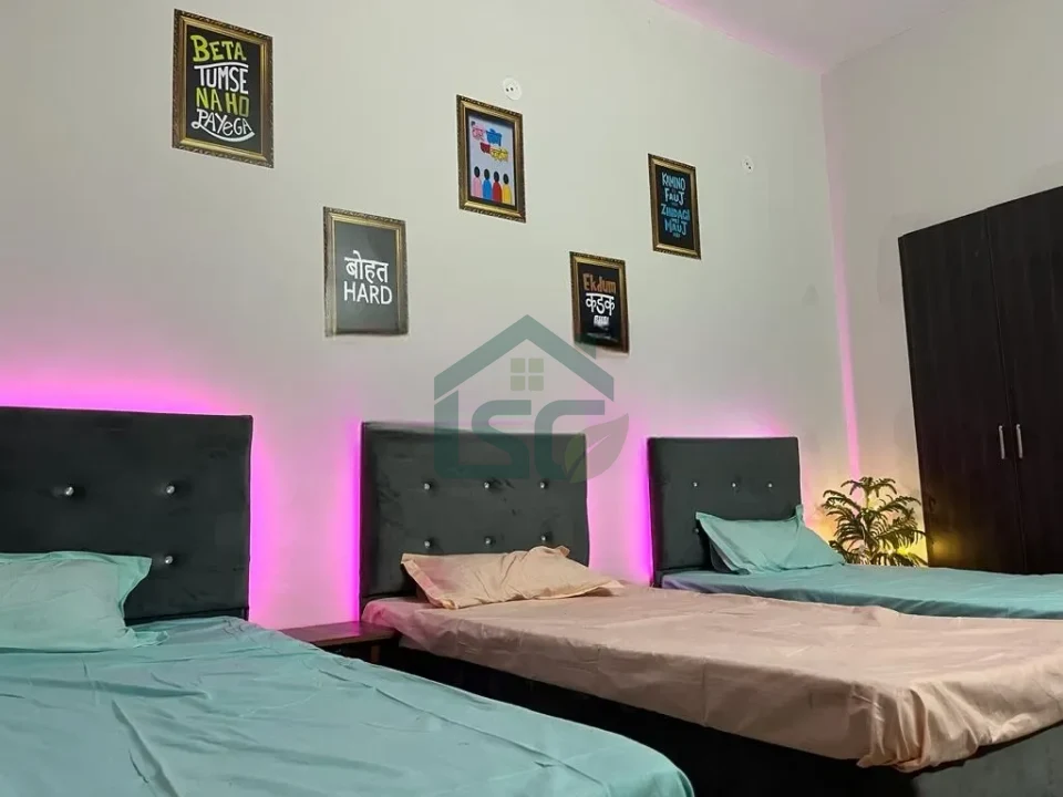 Luxo PG in Sector 71, Noida — property photo 1