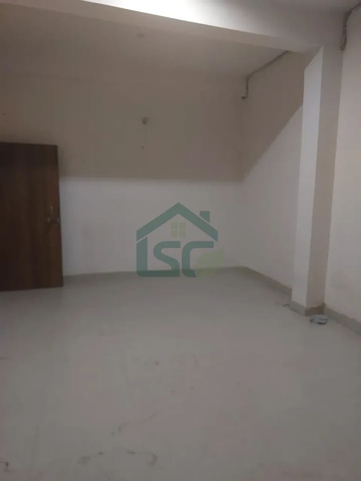 Girish Room For Rent in Sector 68, Gurugram — property photo 4