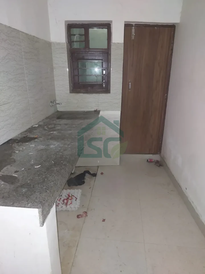 Girish Room For Rent in Sector 68, Gurugram — property photo 1