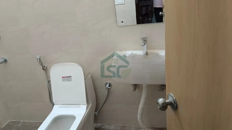 Care Residency in Sector 38, Gurugram — property photo 1
