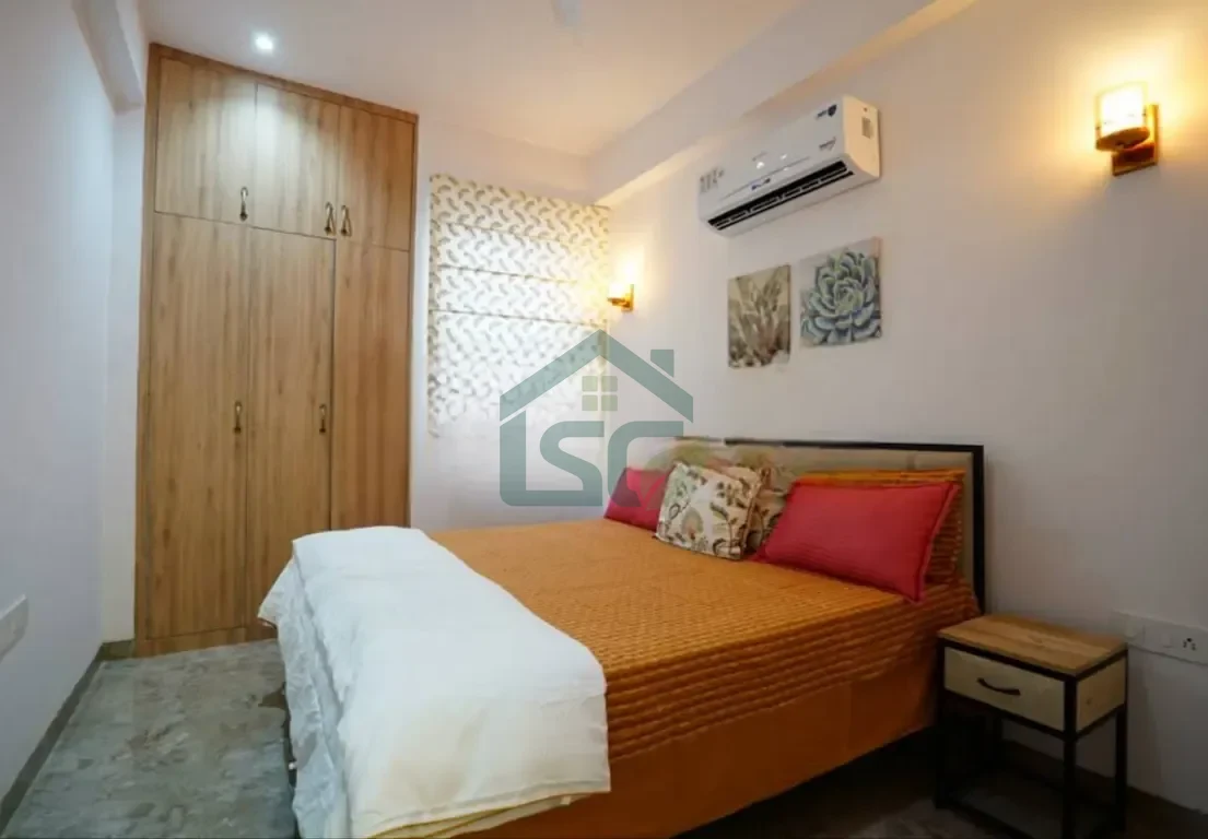 Paramount PG in Sector 14, Gurugram — property photo 1