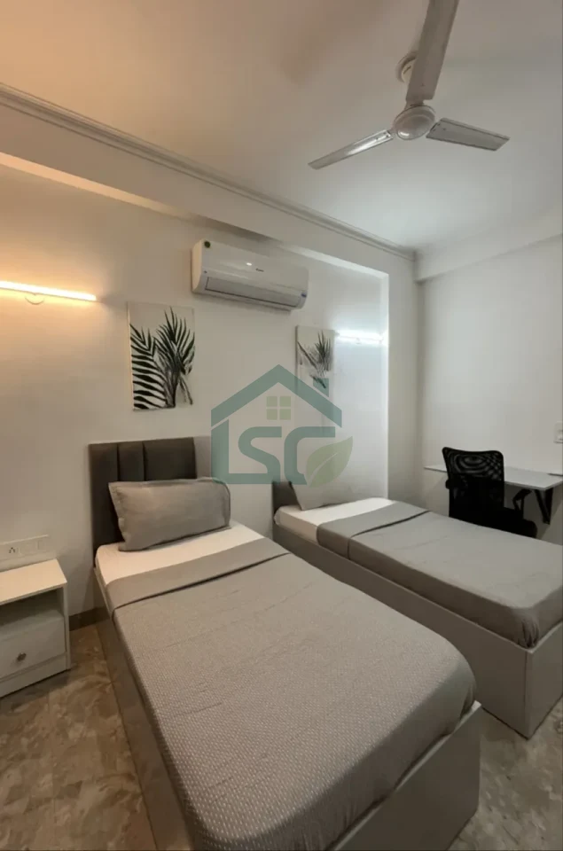 Paramount PG in Sector 14, Gurugram — property photo 3