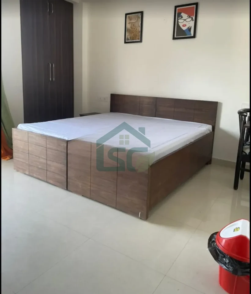 Sr homes in Sector 43, Gurugram — property photo 3