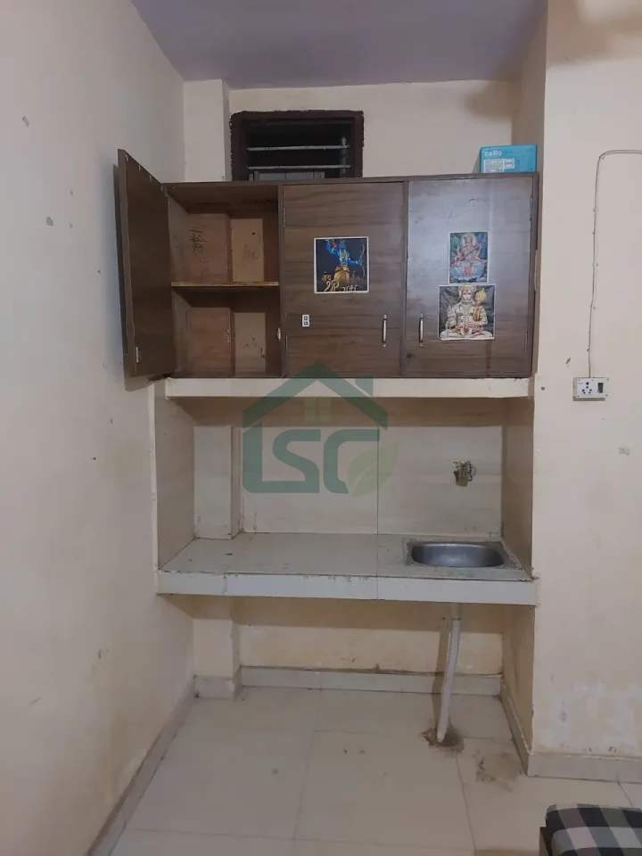 Mohit Room For rent in Imt Manesar, Gurugram — property photo 4