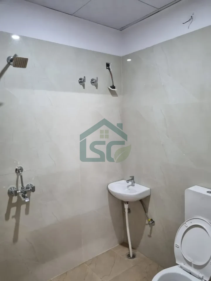 New Royal PG for girls in Mukherjee Nagar, Delhi — property photo 2
