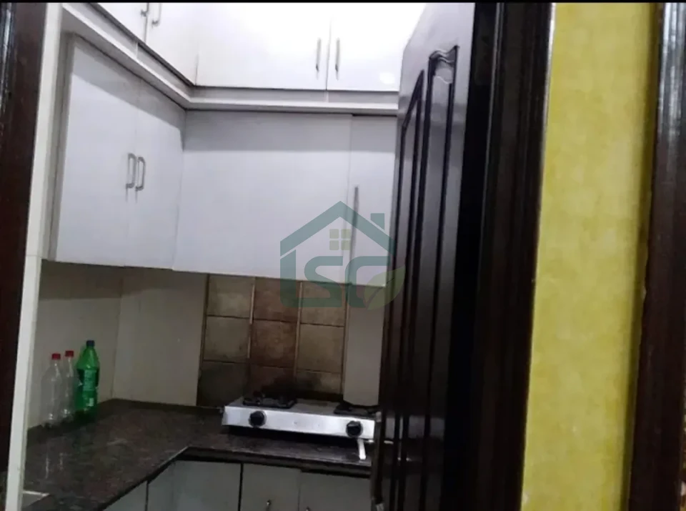 Room available on rent for girls in Rohini, Delhi — property photo 3