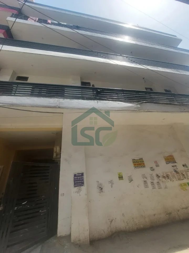 Dharmbeer Room For Rent in Sector 48, Gurugram — property photo 2