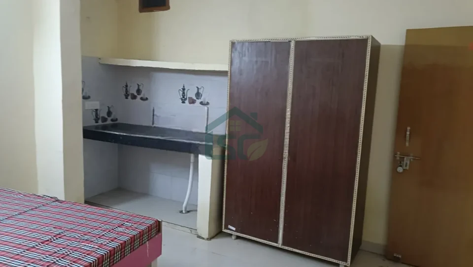 Omega Green PG in Sector 134, Noida — property photo 5