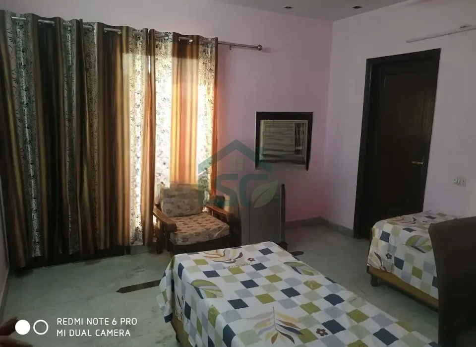 Bhaskar PG in Sector 50, Noida — property photo 4
