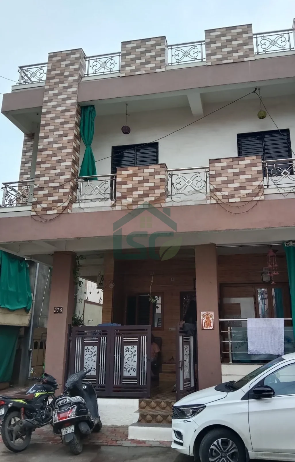 At PG Or Roommate, Ghodasar, Ahmedabad