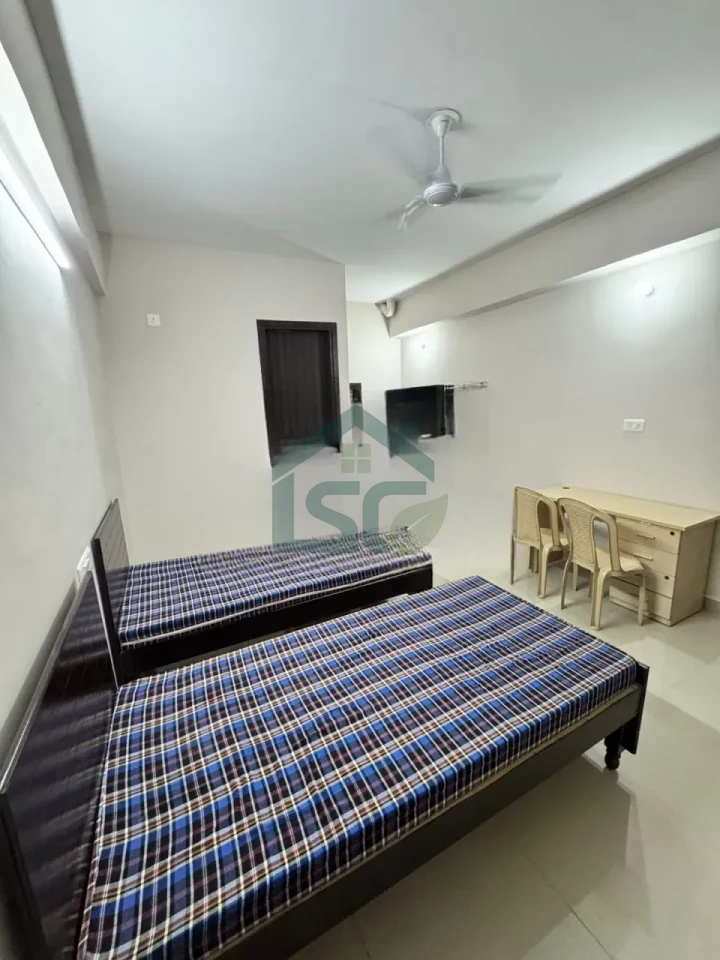 Kavya Home and PG in Sector 135, Noida — property photo 4