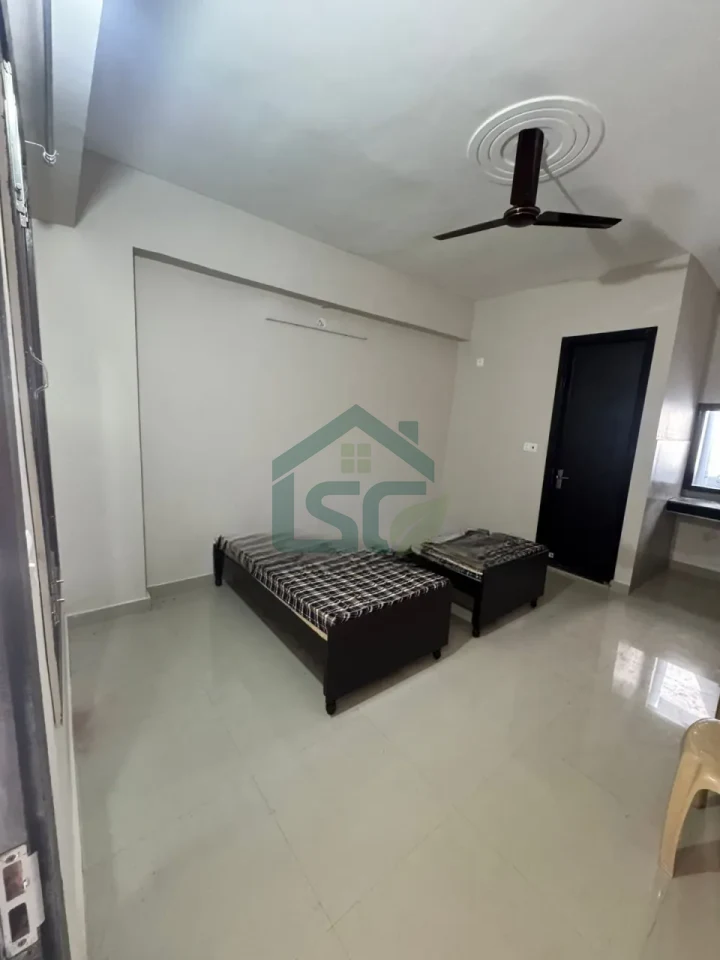 Kavya Home and PG in Sector 135, Noida — property photo 3
