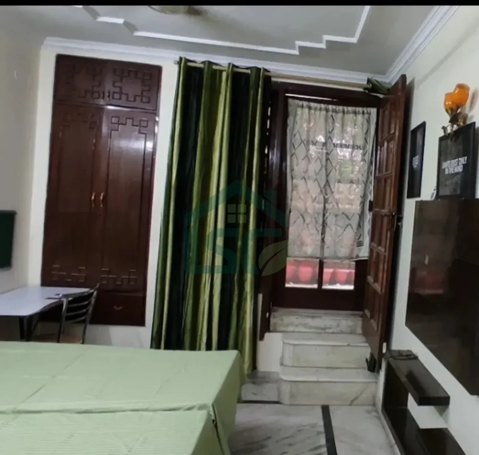 Berlin Home in Patel Nagar, Delhi — property photo 2