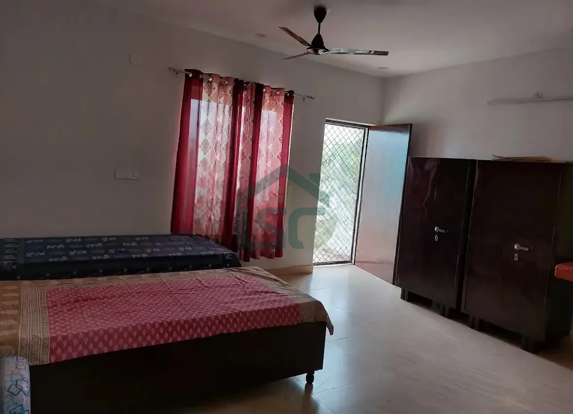 Home Stay Girls PG in Paschim Vihar, Delhi — property photo 1