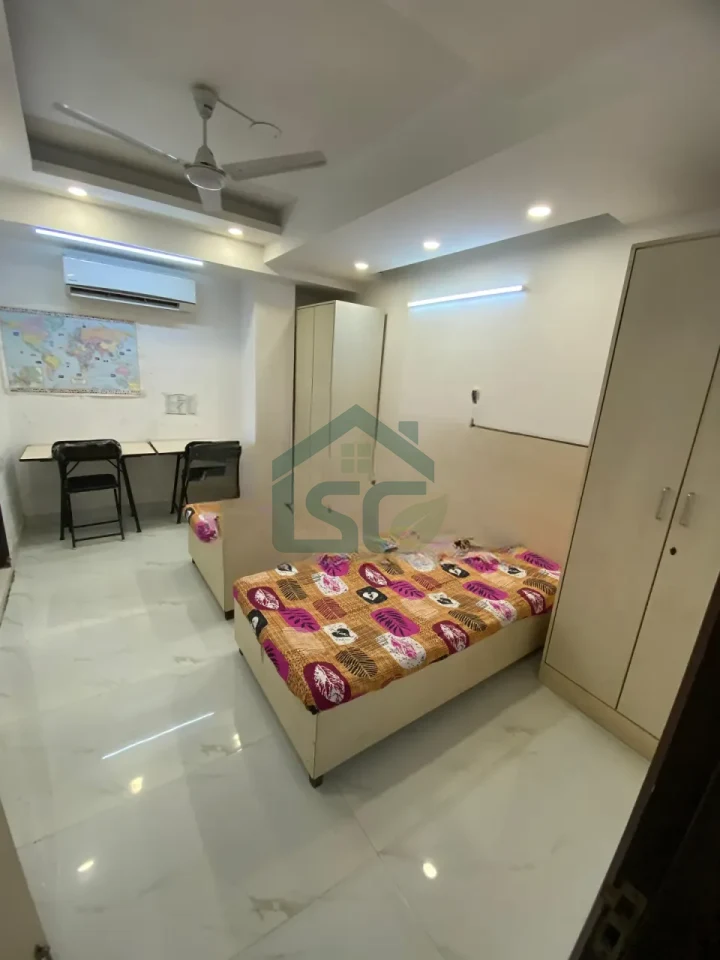 Elite PG in Karol Bagh, Delhi — property photo 3