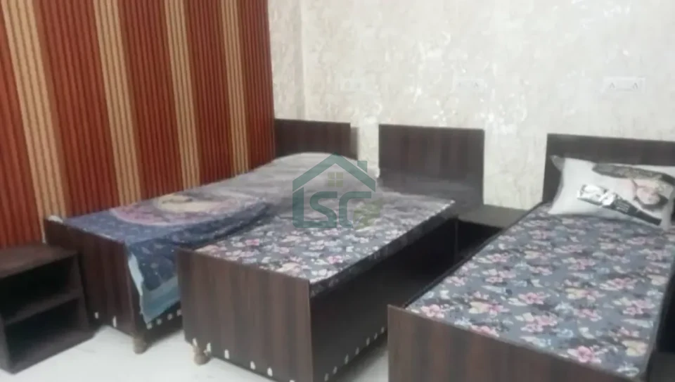 Girls PG in Noida in Sector 15, Noida — property photo 3