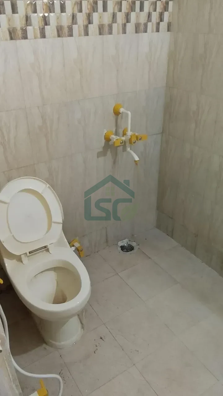 Vistara living in Sector 126, Noida — property photo 1