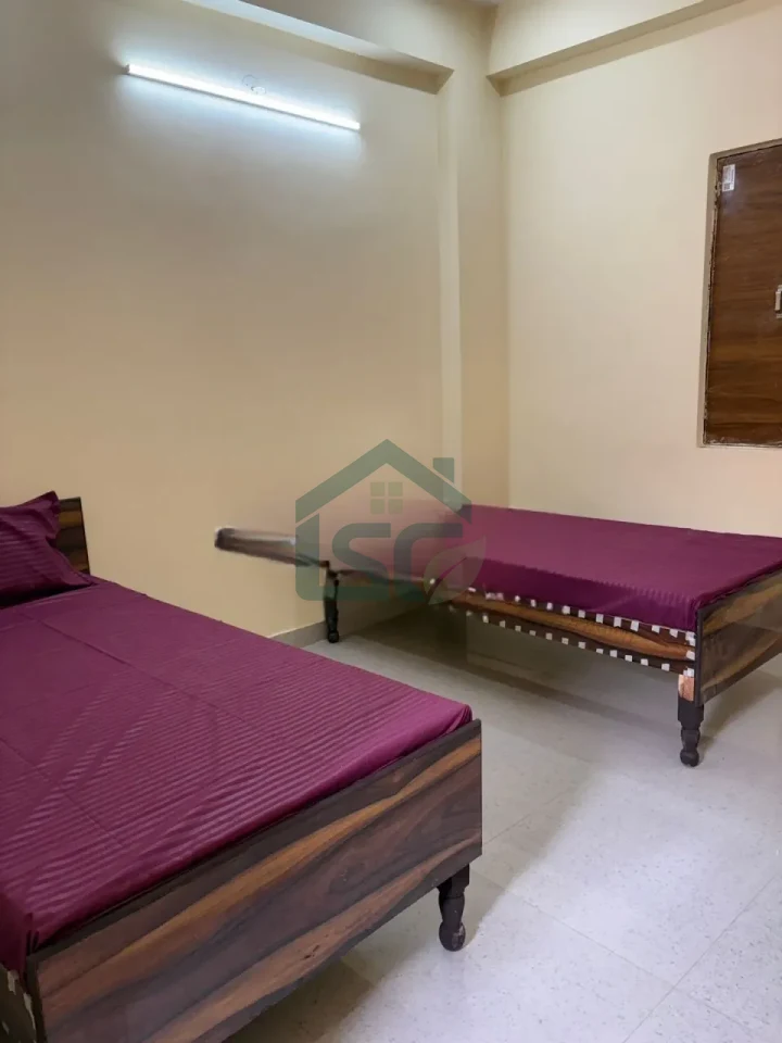 Noida comfort PG in Goyal Colony, Noida — property photo 4