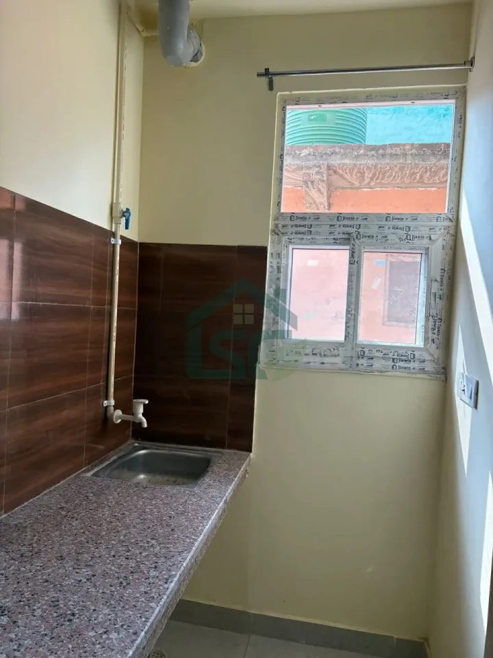Noida comfort PG in Goyal Colony, Noida — property photo 3