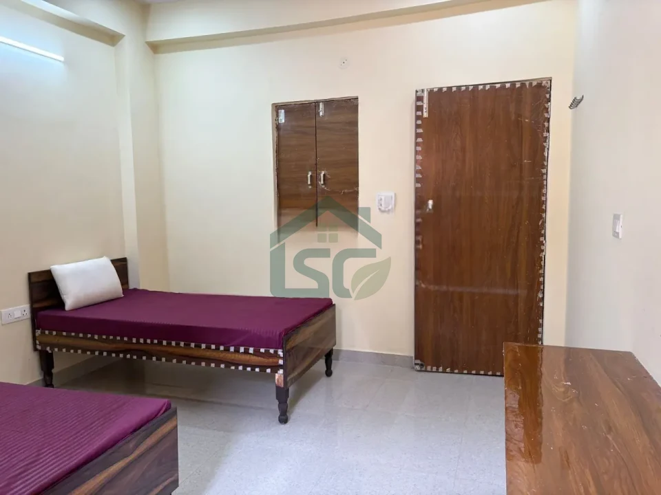 Noida comfort PG in Goyal Colony, Noida — property photo 5