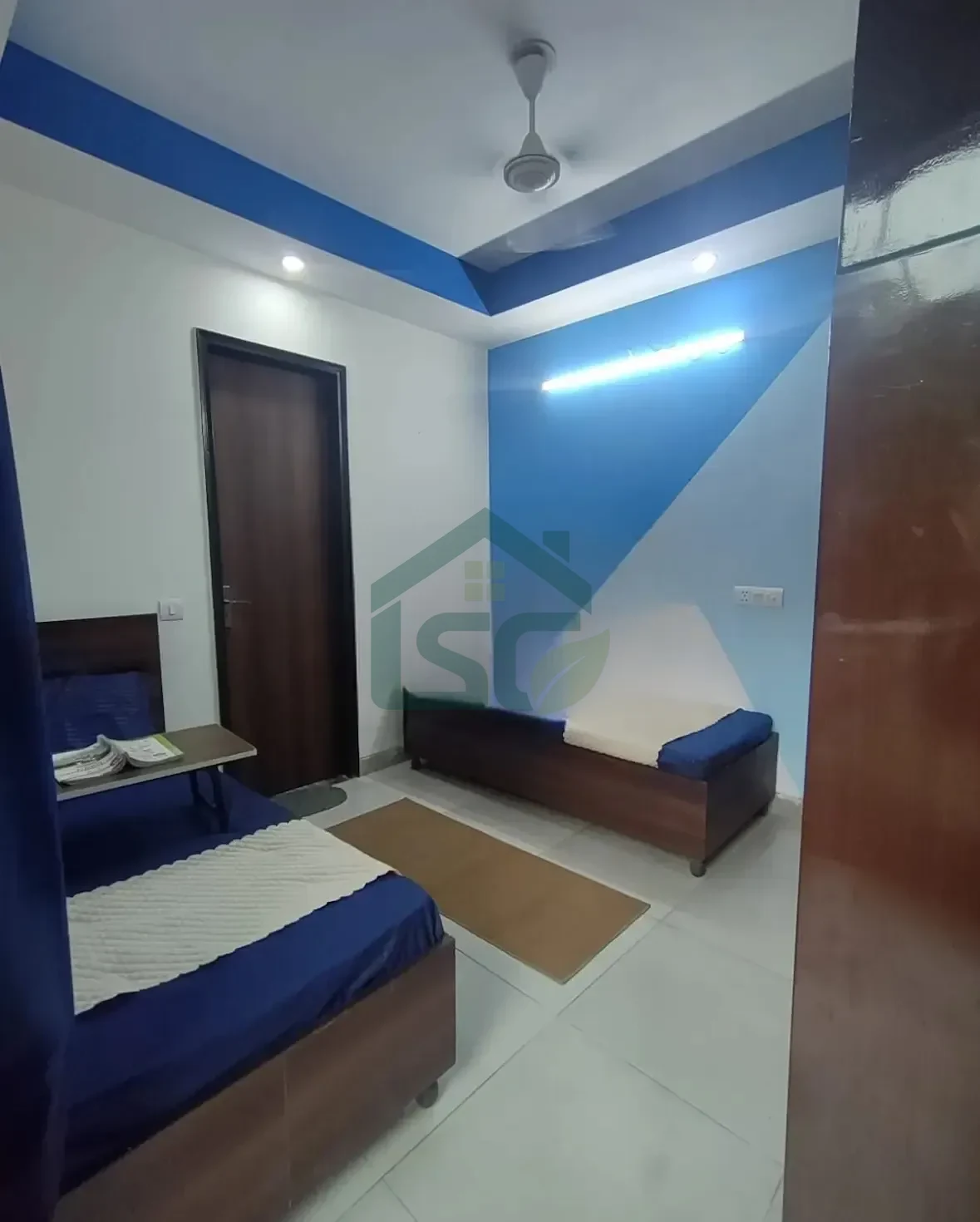 Birdhouse Girls PG in Vijay Nagar, Delhi — property photo 1