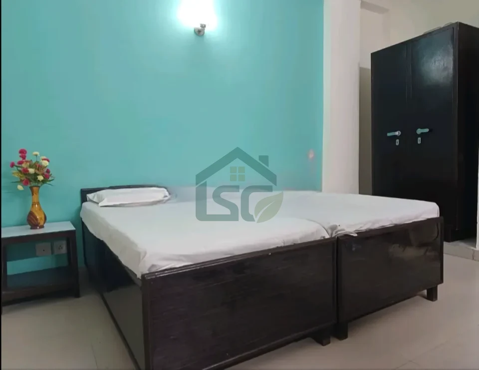 Vihaan Paying Guest in Sector 17, Noida — property photo 4